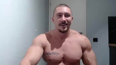  ------- SEX SHOW WITH GUYS AND GIRLS  MUSCLE SHOW online show from January 6, 10:05 pm