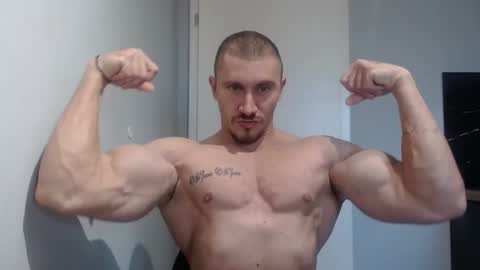  ------- SEX SHOW WITH GUYS AND GIRLS  MUSCLE SHOW online show from February 6, 6:51 am