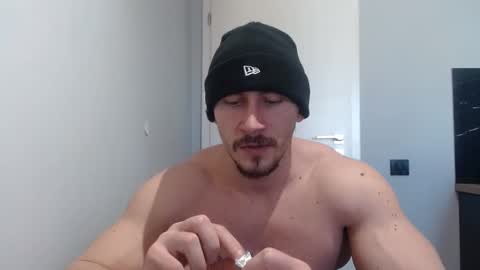  ------- SEX SHOW WITH GUYS AND GIRLS  MUSCLE SHOW online show from February 13, 1:15 pm