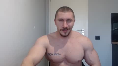 ------- SEX SHOW WITH GUYS AND GIRLS  MUSCLE SHOW online show from March 9, 3:16 pm