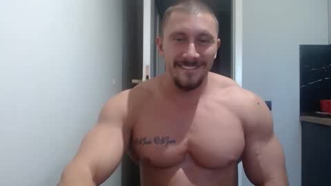  ------- SEX SHOW WITH GUYS AND GIRLS  MUSCLE SHOW online show from September 28, 2:11 pm