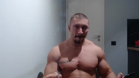  ------- SEX SHOW WITH GUYS AND GIRLS  MUSCLE SHOW online show from October 15, 5:24 pm