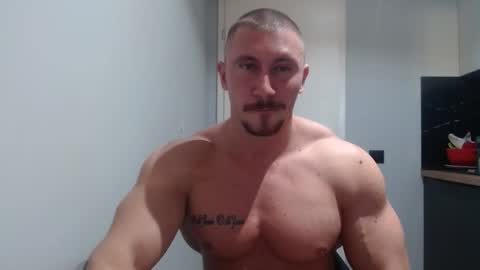  ------- SEX SHOW WITH GUYS AND GIRLS  MUSCLE SHOW online show from November 21, 1:54 pm