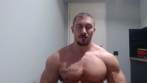  ------- SEX SHOW WITH GUYS AND GIRLS  MUSCLE SHOW online show from December 4, 4:59 pm