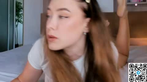 Snapshot of angelpaull chatting on May 11, 7:03 am Angel online show from May 11, 7:03 am