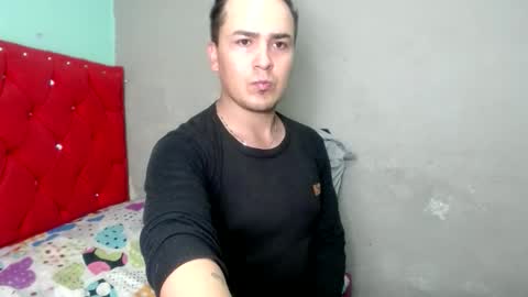 angels_0001 online show from April 28, 1:59 am