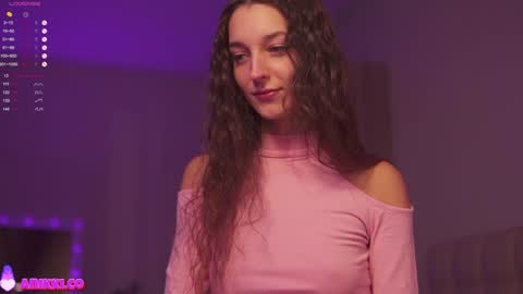 Snapshot of angels_kiss chatting on January 24, 10:32 am Nikki online show from January 24, 10:32 am