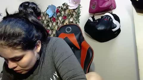 Snapshot of angelsexhotlatin chatting on December 27, 4:21 pm angelsexhotlatin online show from December 27, 4:21 pm