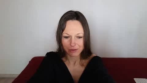 Giulia online show from February 18, 12:34 pm