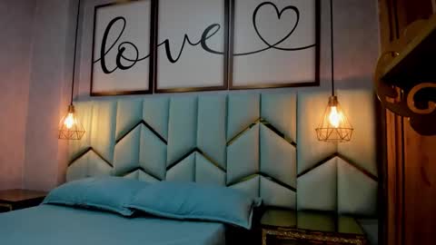 Snapshot of angelstonne_ chatting on March 4, 10:02 am Angel online show from March 4, 10:02 am