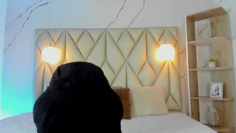 ANGIE online show from January 7, 3:03 pm