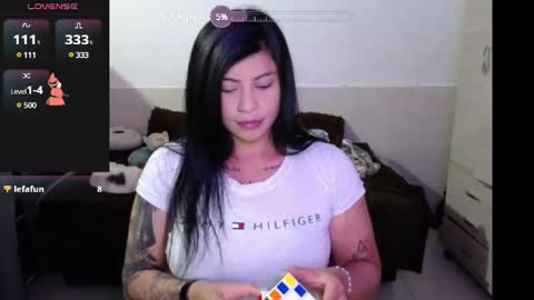 Snapshot of angelswhithe chatting on January 22, 9:10 pm angels online show from January 22, 9:10 pm