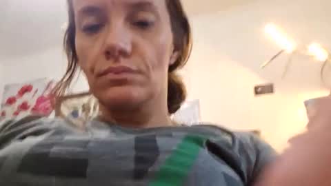 angelvanderpool71 online show from September 17, 7:59 pm