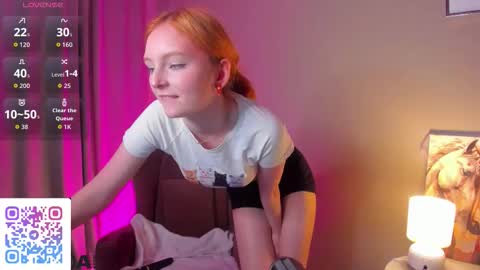 angelwise online show from November 5, 3:06 am