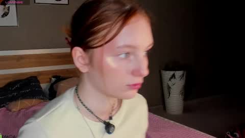 Snapshot of angelwise chatting on June 3, 3:09 am angelwise online show from June 3, 3:09 am