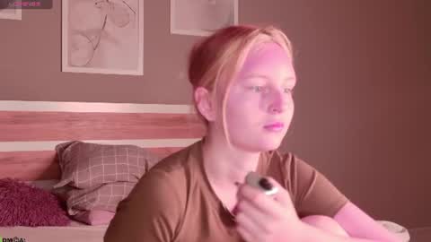 Snapshot of angelwise chatting on July 14, 3:11 am angelwise online show from July 14, 3:11 am
