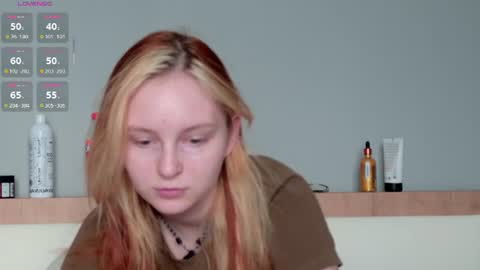 Snapshot of angelwise chatting on July 30, 3:05 am angelwise online show from July 30, 3:05 am