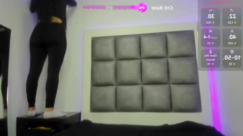 Snapshot of angely_js chatting on October 22, 12:27 pm angely_js online show from October 22, 12:27 pm