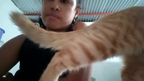 Snapshot of angelys_02 chatting on November 9, 4:05 pm Angie online show from November 9, 4:05 pm