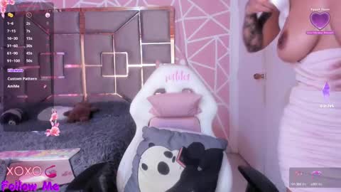 Snapshot of anggi1 chatting on February 8, 2:38 pm Anggi online show from February 8, 2:38 pm