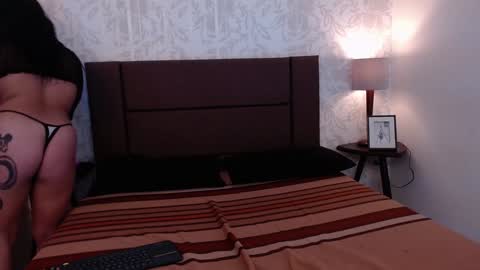 Snapshot of angie99_gh chatting on December 12, 4:59 am Angie online show from December 12, 4:59 am