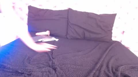 Snapshot of angie99_gh chatting on March 4, 4:27 am Angie online show from March 4, 4:27 am