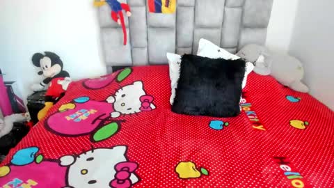 angie online show from January 22, 10:48 pm