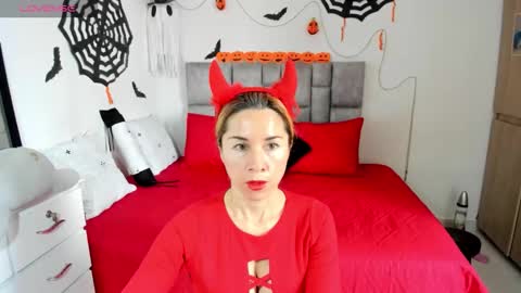 angie online show from October 25, 1:40 pm