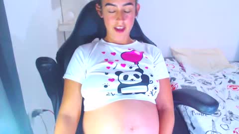 Snapshot of angie_dreamgirl chatting on January 23, 8:45 pm IG angie dreamgirl01 online show from January 23, 8:45 pm