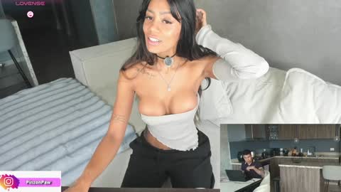 angie online show from November 19, 4:29 pm