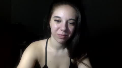 Snapshot of angle_cute05 chatting on May 18, 9:09 pm Angel Cute online show from May 18, 9:09 pm