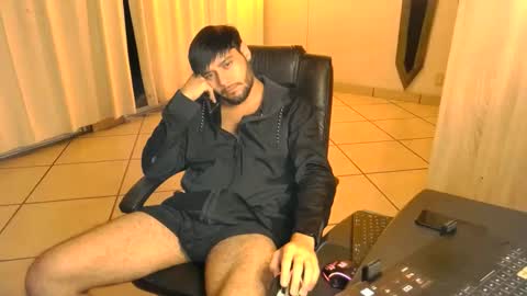 Snapshot of angrydeimos chatting on October 12, 4:00 am Deimos online show from October 12, 4:00 am