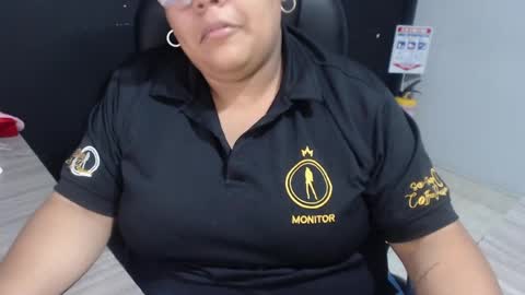 angy online show from April 23, 11:40 pm