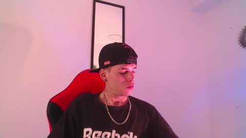 Snapshot of anhonymus chatting on September 23, 3:53 am anhonymus online show from September 23, 3:53 am