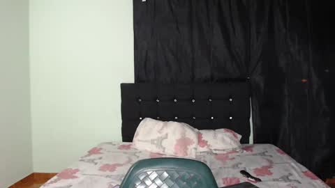 Snapshot of ani_steveson chatting on September 23, 5:21 am ani_steveson online show from September 23, 5:21 am