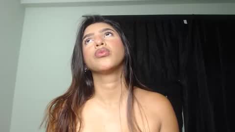 Snapshot of ani_steveson chatting on October 7, 5:15 am ani_steveson online show from October 7, 5:15 am