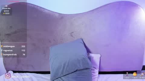 Snapshot of ania_mml chatting on December 20, 11:16 pm Ania online show from December 20, 11:16 pm