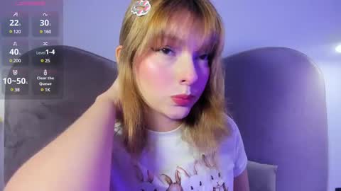 Snapshot of ania_mml chatting on February 17, 8:26 pm Ania online show from February 17, 8:26 pm