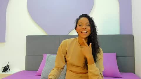 Snapshot of aniie_bby_4u chatting on September 27, 2:38 am Any online show from September 27, 2:38 am