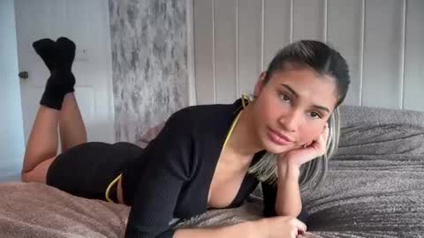 anisha online show from March 12, 10:05 am