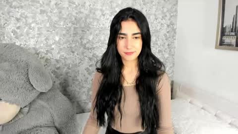 anika_h online show from March 12, 12:00 pm