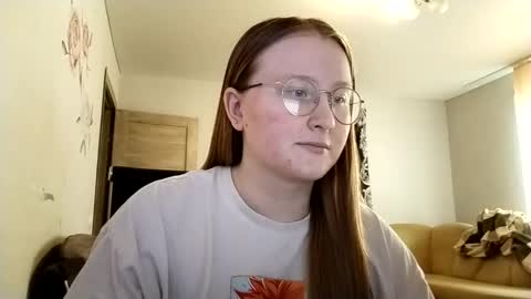 Snapshot of anika_lipps chatting on June 18, 3:27 pm Anika online show from June 18, 3:27 pm