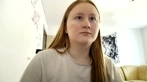 Snapshot of anika_lipps chatting on July 5, 4:07 am Anika online show from July 5, 4:07 am