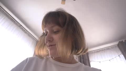 Jenny online show from May 9, 9:25 am