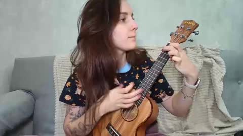 Alice online show from January 19, 6:32 pm