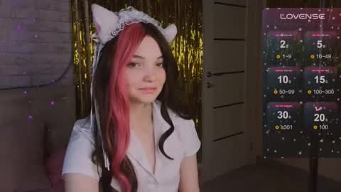 Snapshot of animealica chatting on December 4, 2:32 am Alica online show from December 4, 2:32 am