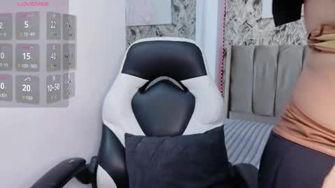 anisha_katee online show from December 22, 7:44 pm