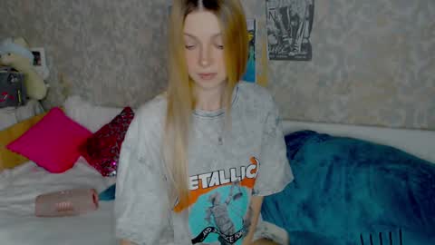 anita_moon_ online show from February 28, 1:37 am