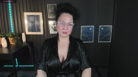 Anita online show from January 4, 4:54 pm