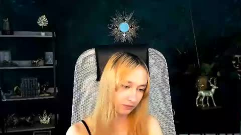 Snapshot of anitabels chatting on July 20, 1:24 pm anitabels online show from July 20, 1:24 pm